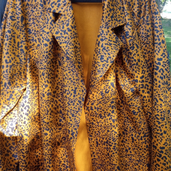 Nwot/ Shein Curve sz 4xl animal print soft blazer/jacket - Picture 2 of 5
